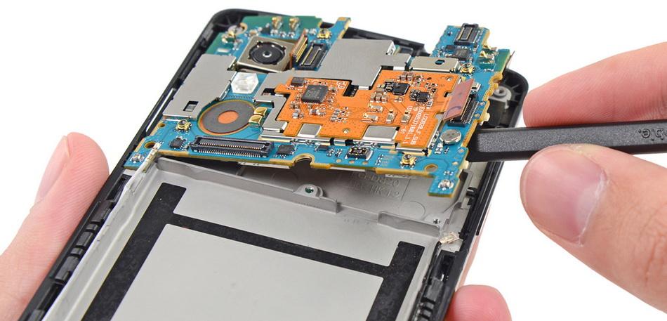 Ремонт системной платы сотового телефона Ремонт системной платы сотового телефона